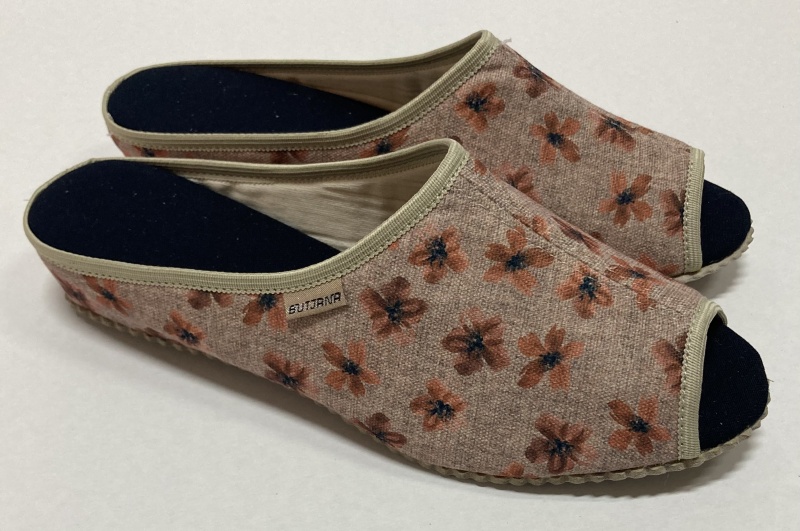 PANTOFLE DAMSKIE KLIN OTWARTE NR:34-41 BJ0006/00 BEŻ W KWIATY