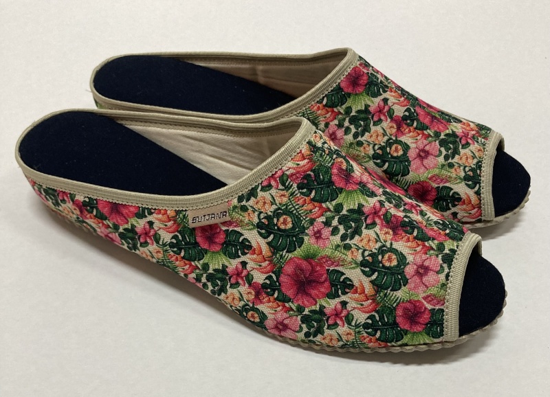 PANTOFLE DAMSKIE KLIN OTWARTE NR:34-41 BJ0006/00 MONSTERA